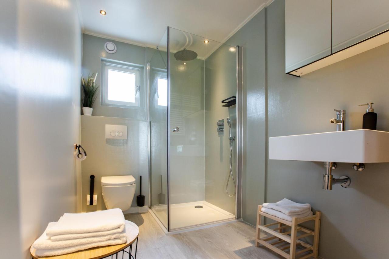 Chalet Met Loft - Vakantiepark De Schreiershoek Dokkum Exteriér fotografie